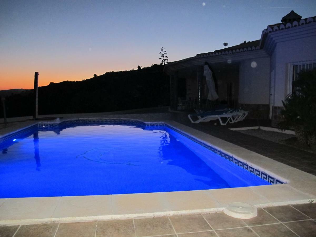 Villa Camakini With Heated Pool And Sea View Arenas  Εξωτερικό φωτογραφία